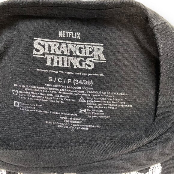 Netflix Stranger Things Hellfire Club T-Shirt S Black Cotton Graphic Tee - Picture 6 of 7